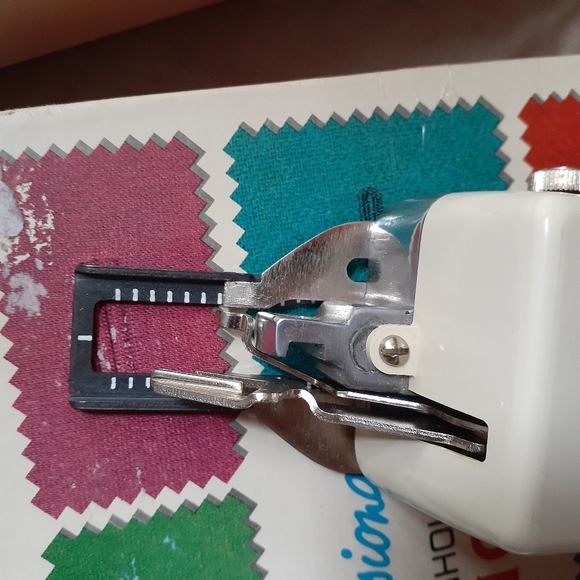 Vntg Singer Prof. Sewing Pro Button Hole Sewing Attachment 🍬*Mint* - Picture 7 of 17